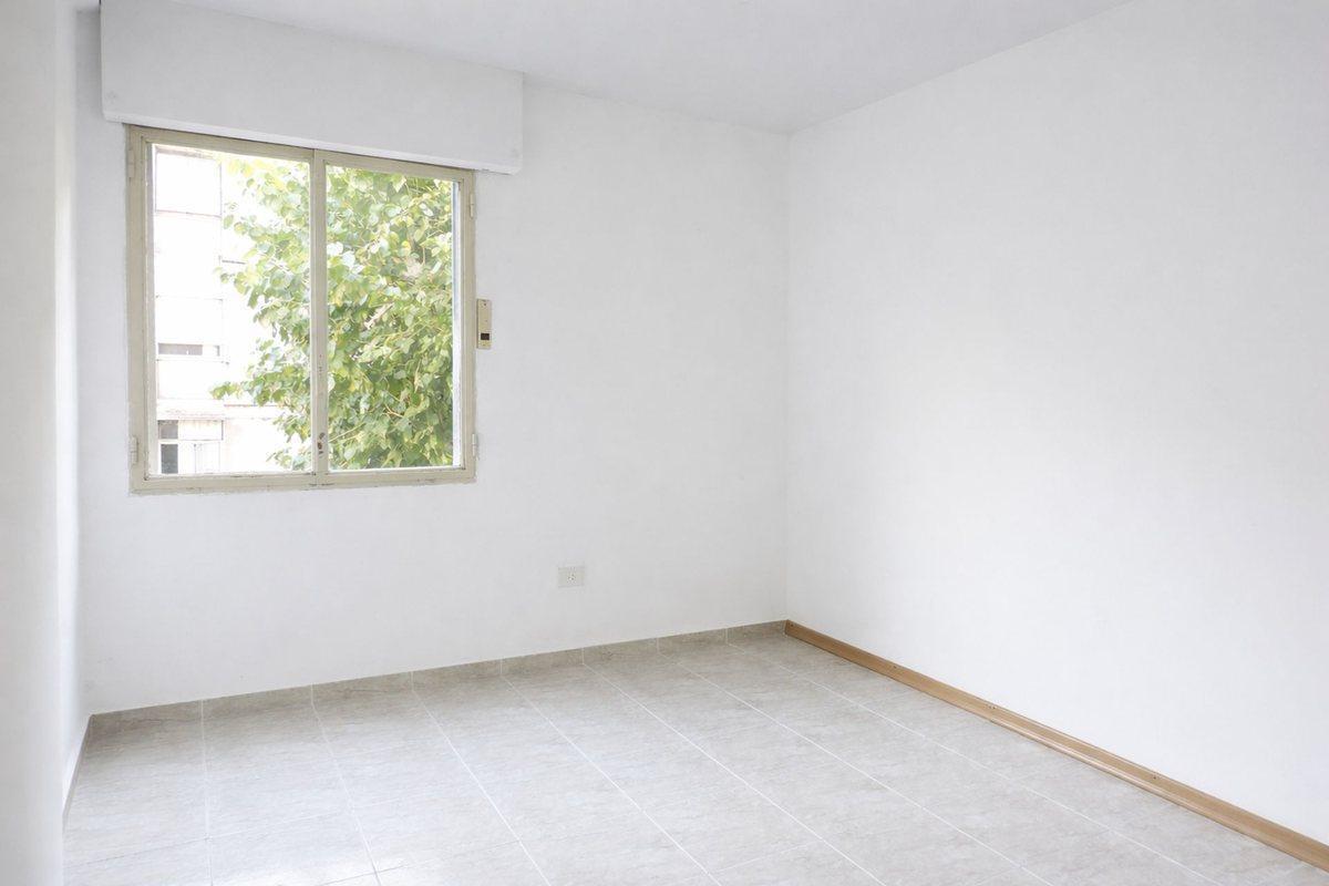 Foto de DEPARTAMENTO VENTA TOLOSA 3 DORMITORIOS APTO BANCO, imagen 5