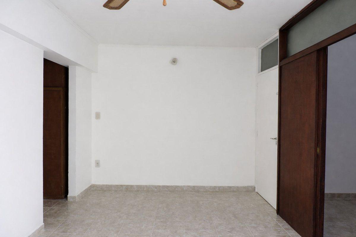 Foto de DEPARTAMENTO VENTA TOLOSA 3 DORMITORIOS APTO BANCO, imagen 3