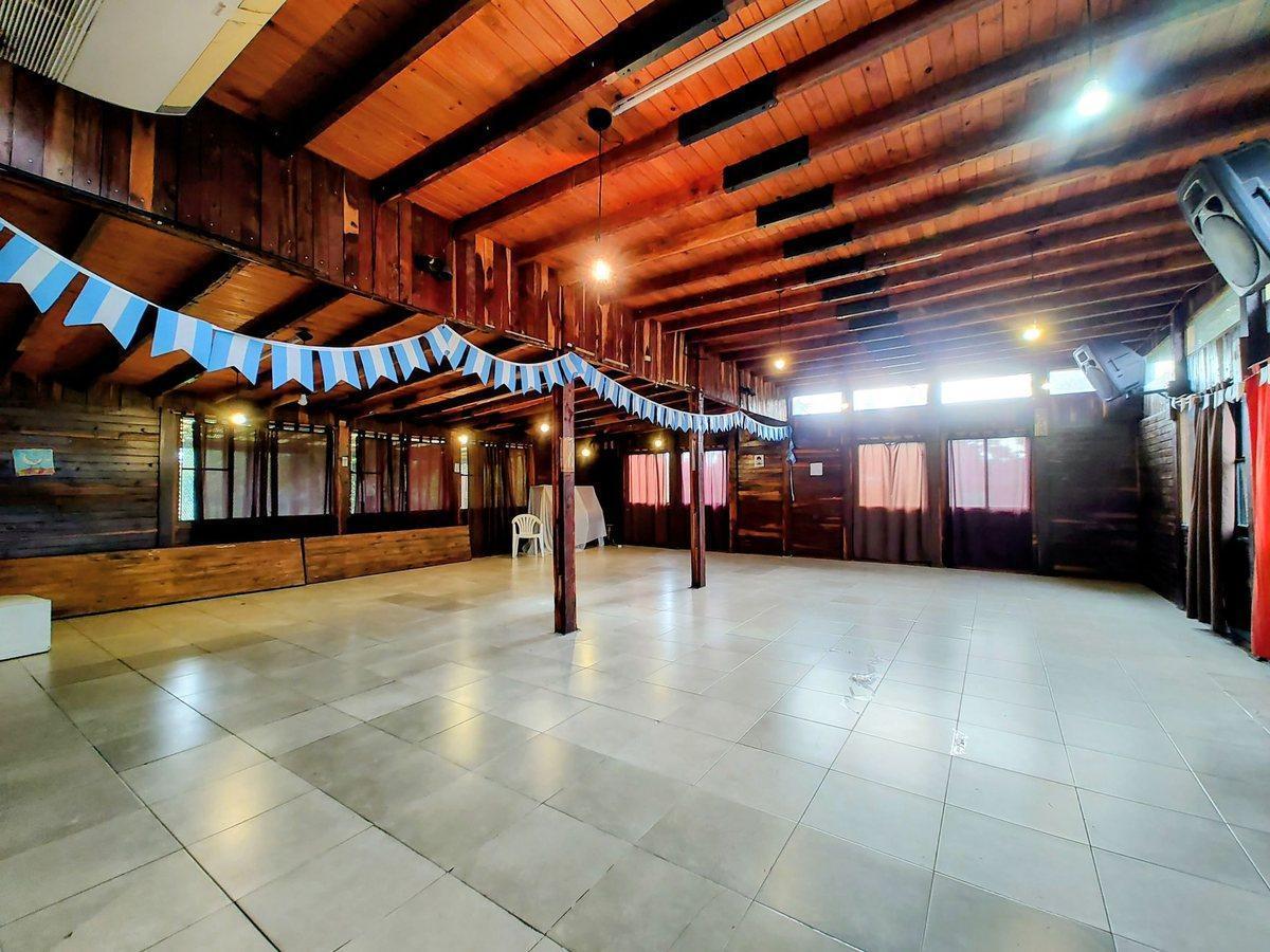 Foto de SALON DE EVENTOS EN VENTA MANUEL B. GONNET, imagen 4