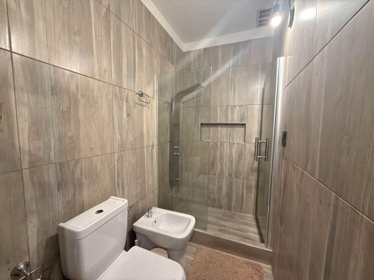 Foto de PH EN VENTA 5 AMBIENTES C/QUINCHO POMPEYA, imagen 2