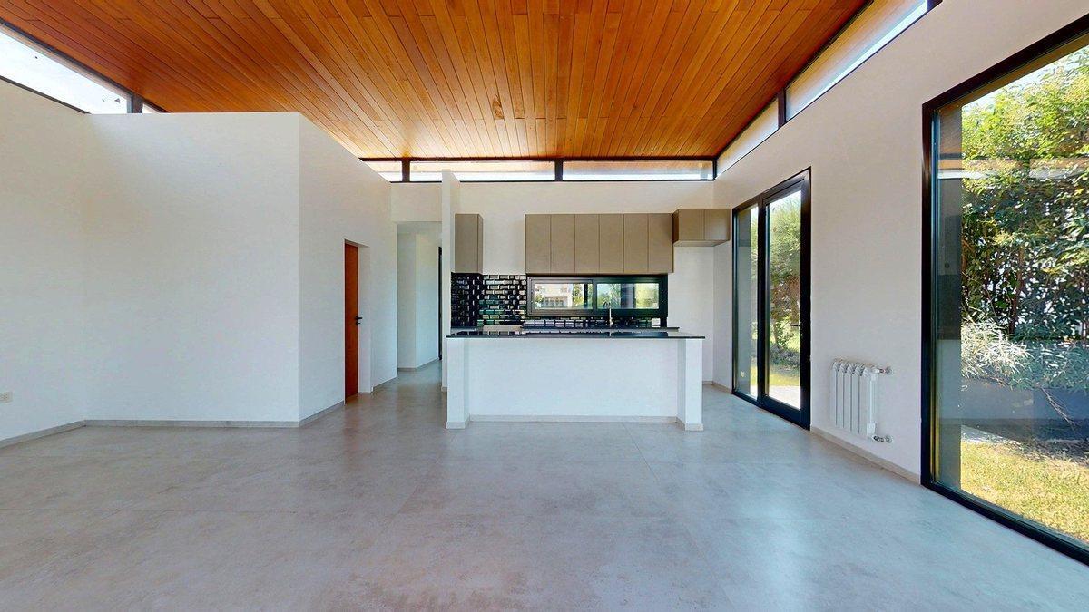 Foto de CASA EN VENTA EL QUIMILAR 3 DORMITORIOS PARQUE, imagen 1