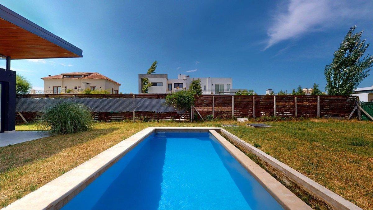 Foto de CASA EN VENTA EL QUIMILAR 3 DORMITORIOS PARQUE, imagen 5