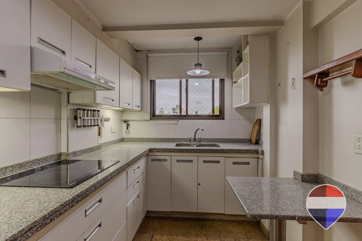 Foto de DEPARTAMENTO VENTA LA PLATA 2 DORMITORIOS COCHERA, imagen 3