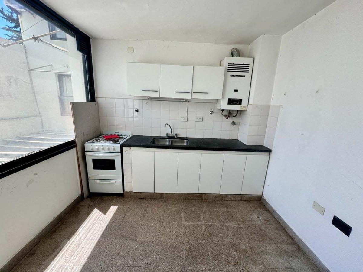 Foto de DEPARTAMENTO VENTA LA PLATA 1 DORMITORIO, imagen 2