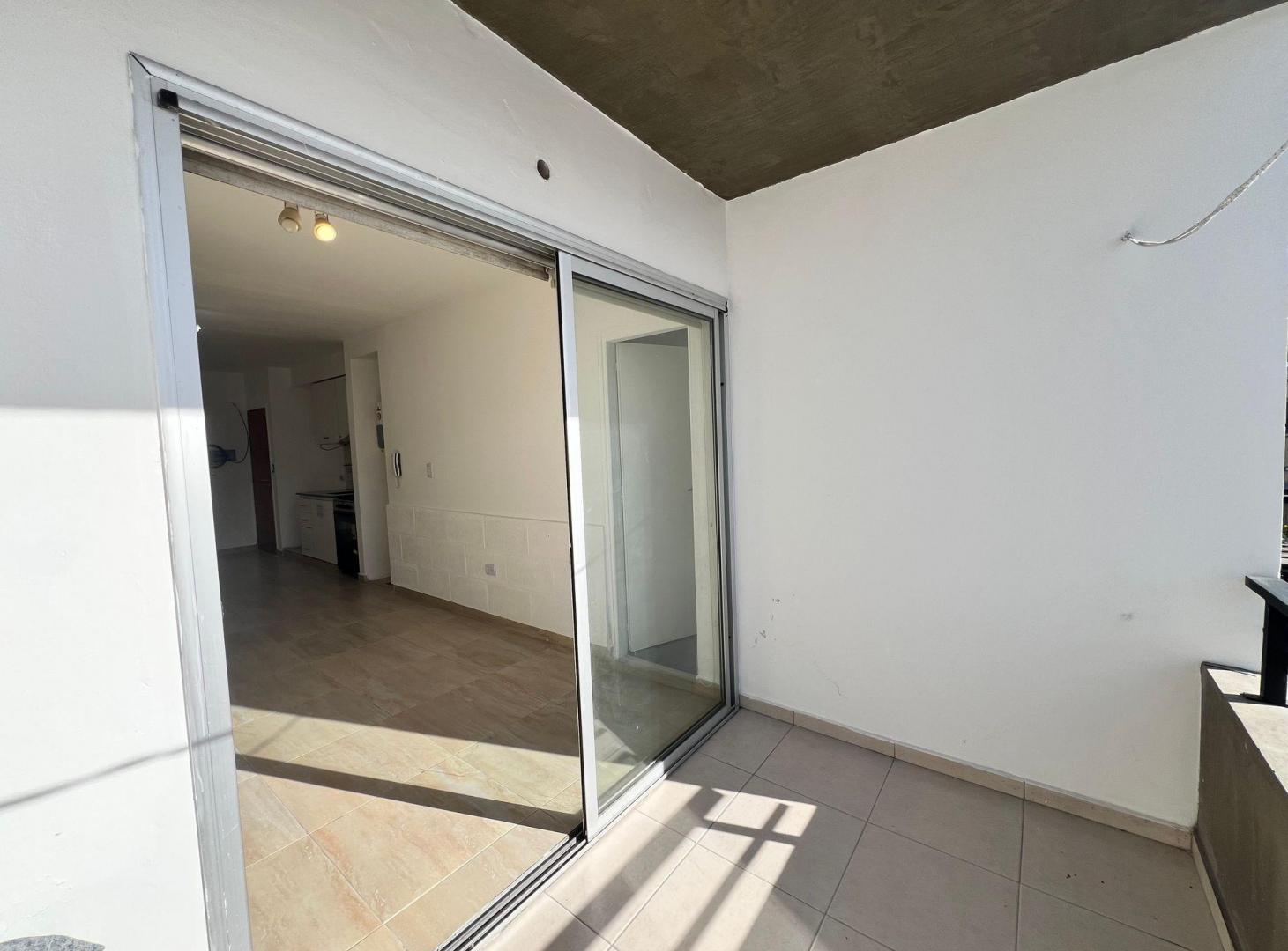 Foto de MONOAMBIENTE EN VENTA LA PLATA, imagen 2