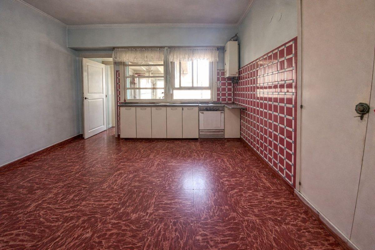 Foto de CASA PARA 2 FAMILIAS EN VENTA LANUS COCHERA JARDIN, imagen 4