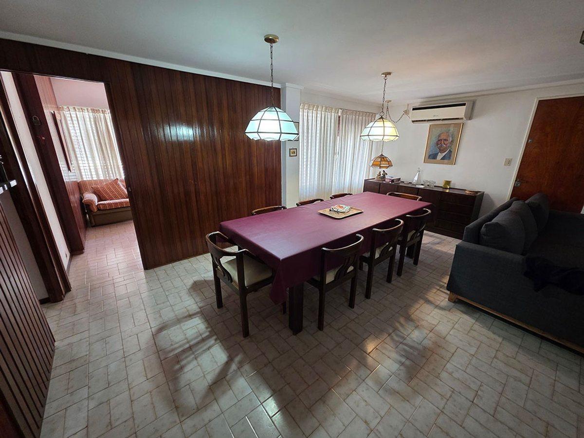 Foto de CASA EN VENTA LOS HORNOS 4 DORMITORIOS, imagen 5