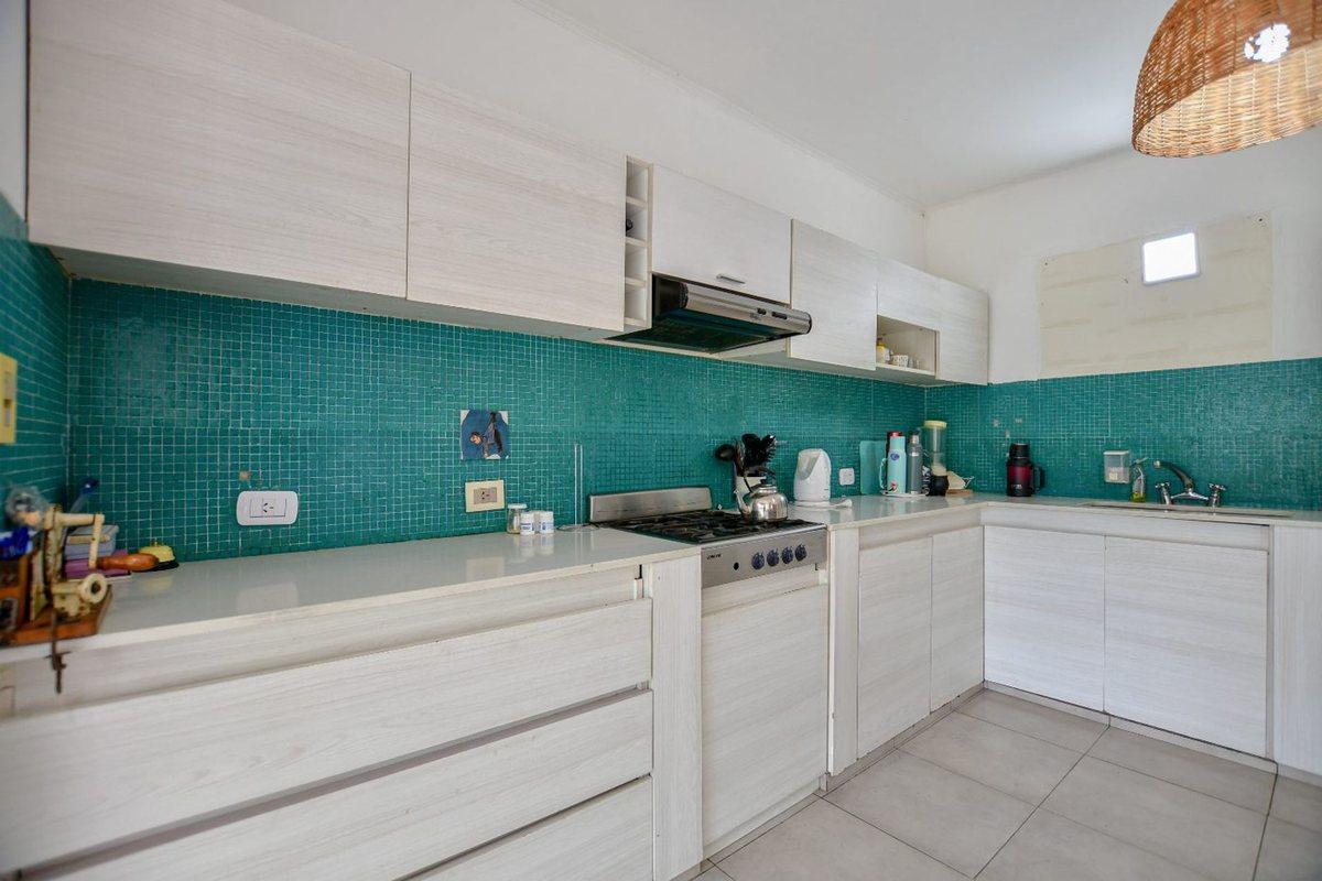 Foto de CASA EN VENTA GONNET 3 DORMITORIOS, imagen 3