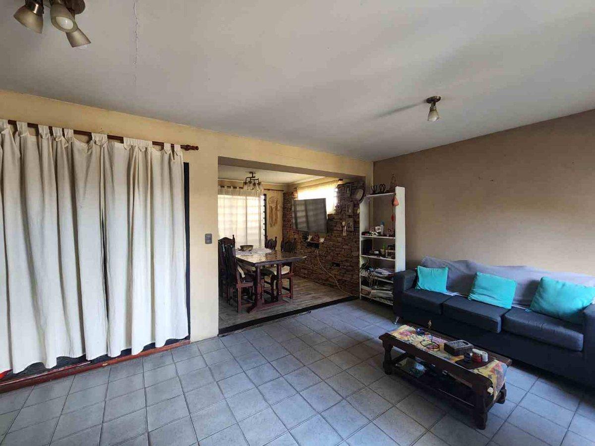 Foto de DÚPLEX EN VENTA BERISSO 3 DORMITORIOS Y COCHERA, imagen 1