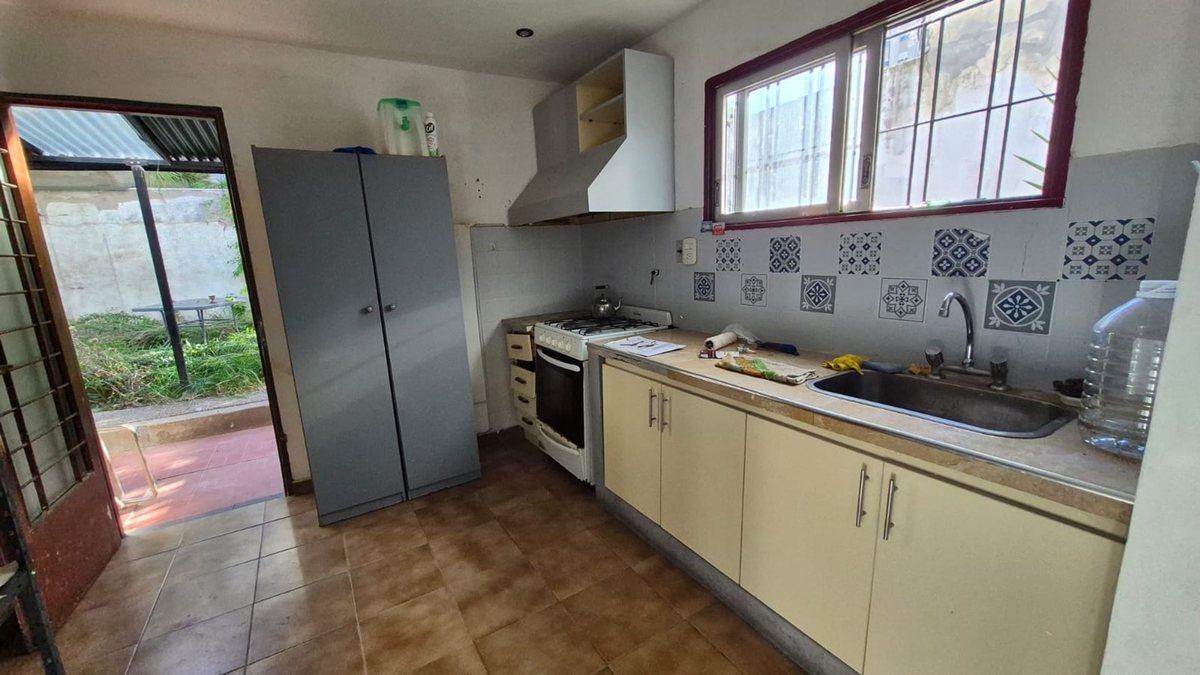 Foto de CASA EN VENTA LA PLATA 2 DORMITORIOS PARQUE, imagen 3