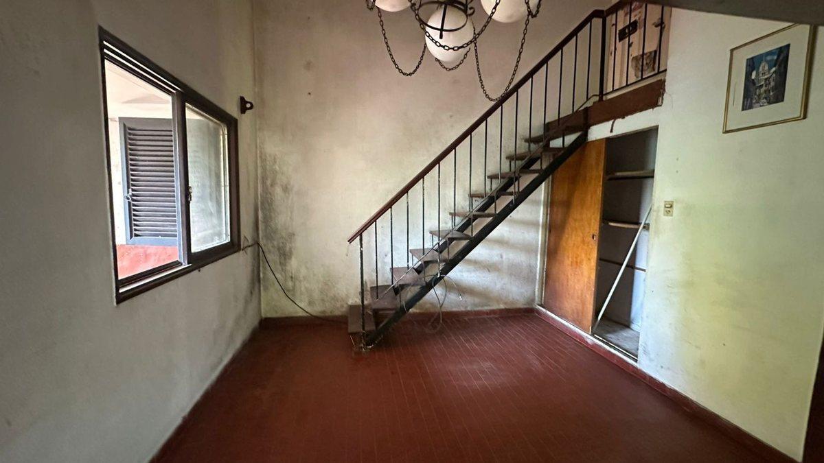 Foto de CASA VENTA GONNET 3 DORMITORIOS PATIO REFACCIONAR, imagen 4