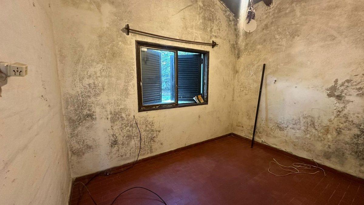 Foto de CASA VENTA GONNET 3 DORMITORIOS PATIO REFACCIONAR, imagen 5