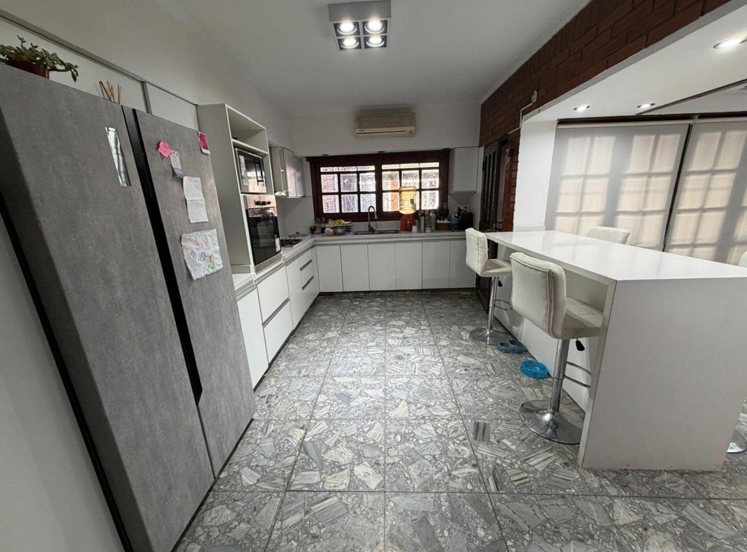 Foto de CASA EN VENTA QUILMES OESTE 7 AMBIENTES, imagen 5
