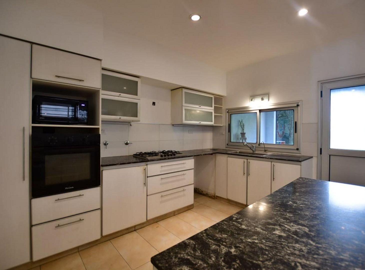 Foto de CASA EN VENTA LA PLATA, imagen 2