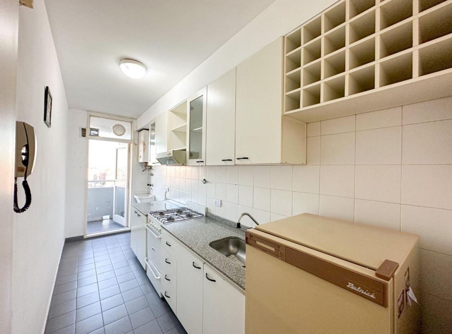Foto de DEPARTAMENTO VENTA AVELLANEDA 3 AMBIENTES COCHERA, imagen 3