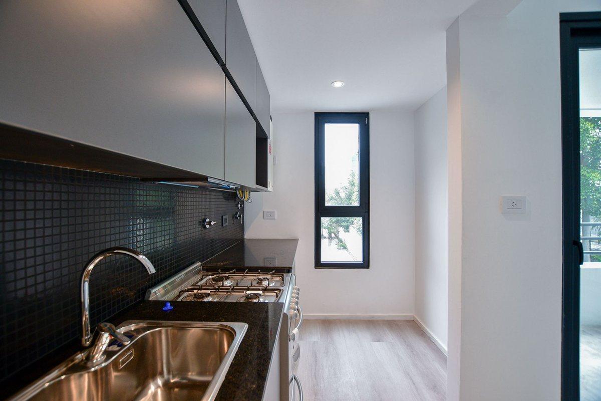 Foto de DEPARTAMENTO VENTA LA PLATA 1 DORMITORIO COCHERA, imagen 3