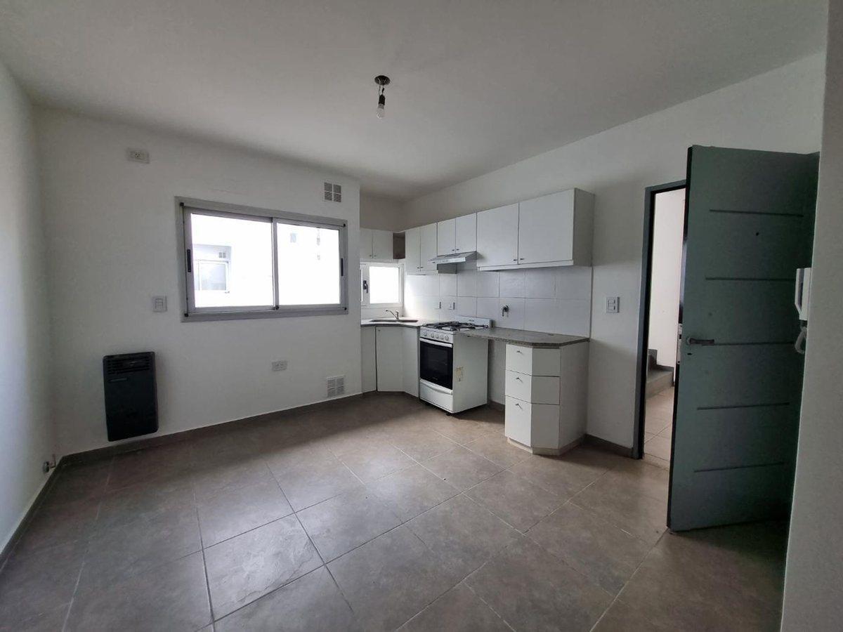 Foto de DEPARTAMENTO VENTA LA PLATA APTO BANCO, imagen 5