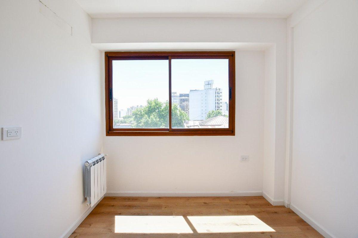 Foto de DEPARTAMENTO EN VENTA LA PLATA 1 DORMITORIO BALCON, imagen 4