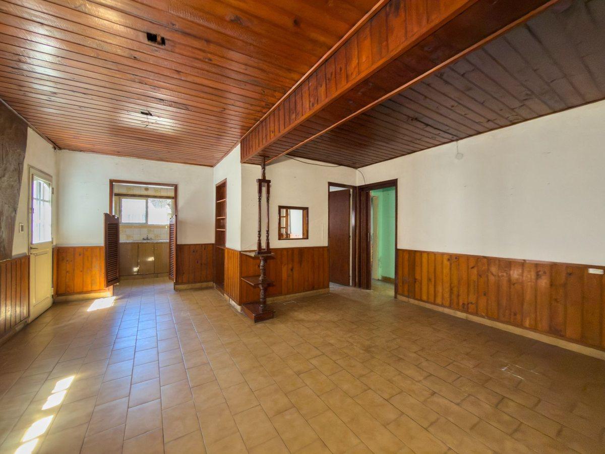 Foto de CASA EN VENTA LOS HORNOS CON GARAGE + DEPARTAMENTO, imagen 2