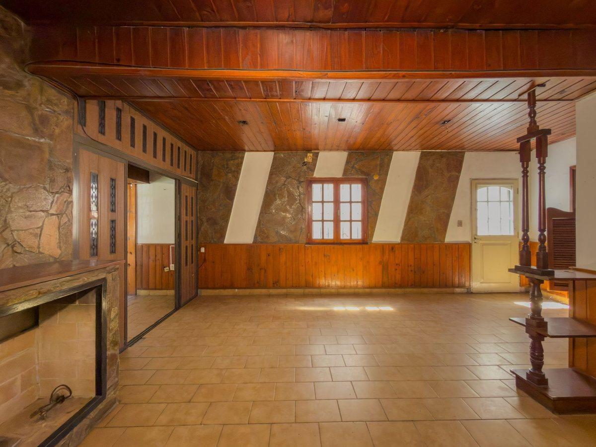Foto de CASA EN VENTA LOS HORNOS CON GARAGE + DEPARTAMENTO, imagen 4