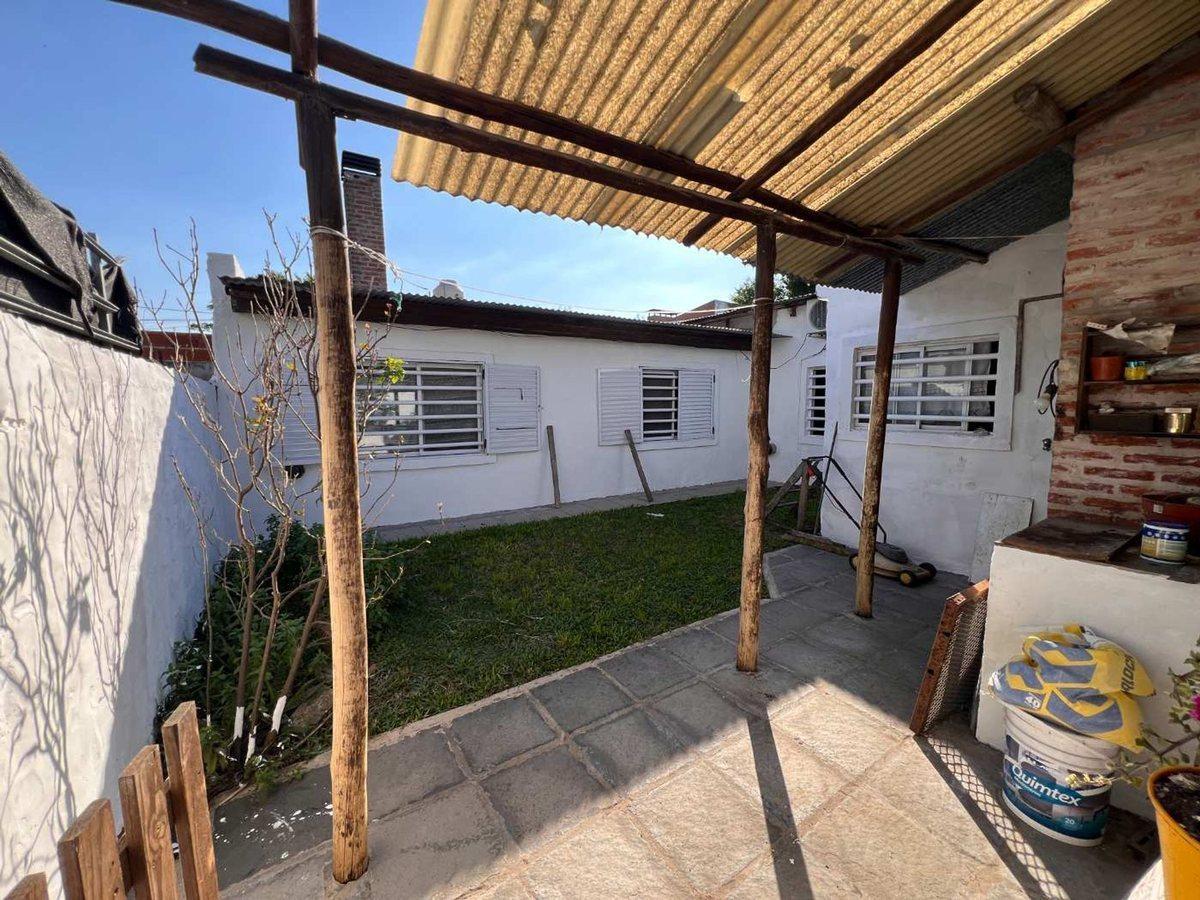 Foto de CASA EN VENTA EN MELCHOR ROMERO 2 DORMITORIOS, imagen 4