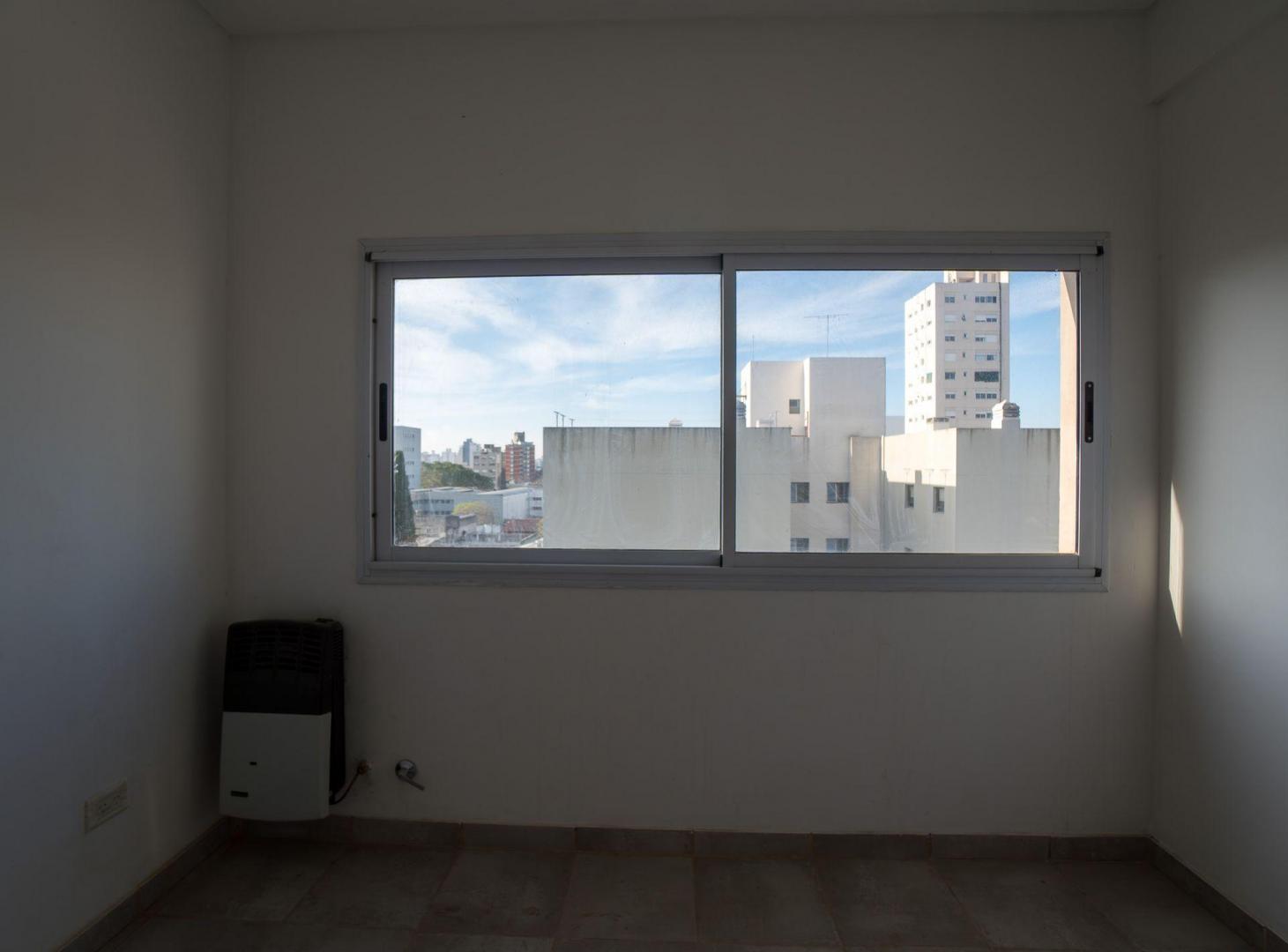Foto de DEPARTAMENTO EN VENTA LA PLATA 1 DORMITORIO, imagen 2