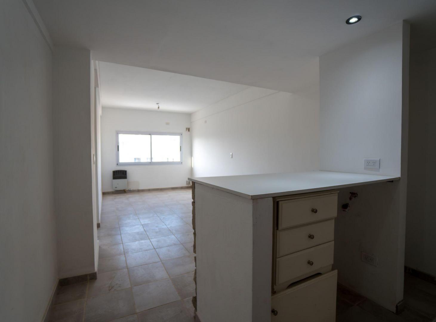 Foto de DEPARTAMENTO EN VENTA LA PLATA 1 DORMITORIO, imagen 3