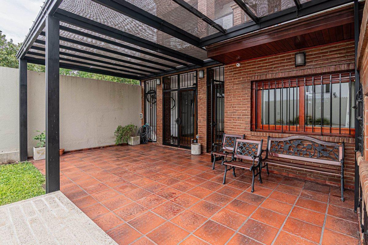 Foto de CASA EN VENTA LA PLATA EN PARQUE SAN MARTÍN, imagen 5