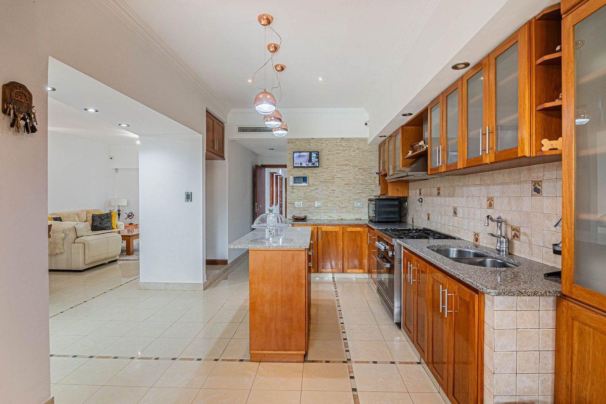 Foto de CASA EN VENTA LA PLATA EN PARQUE SAN MARTÍN, imagen 1