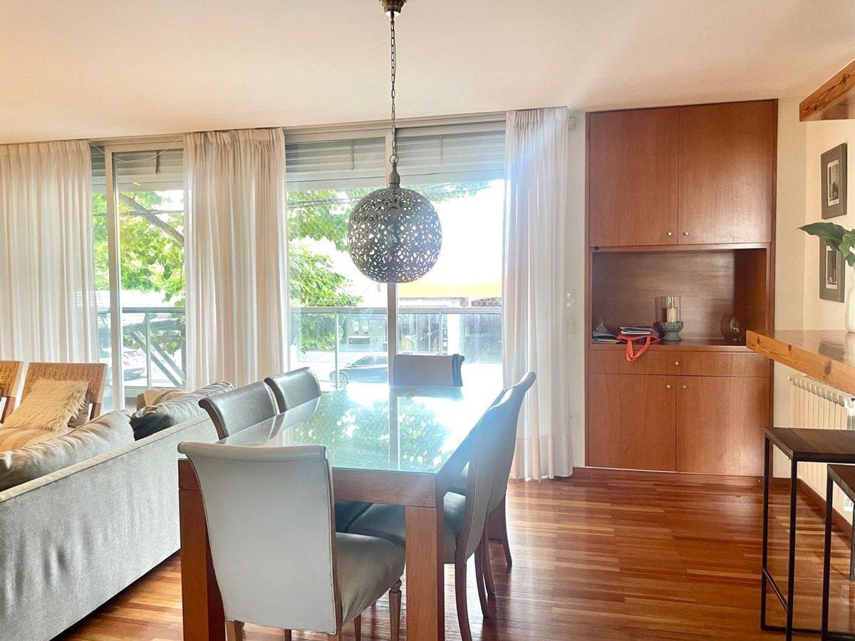 Foto de CASA EN VENTA LA PLATA 3 DORMITORIOS COCHERA, imagen 2