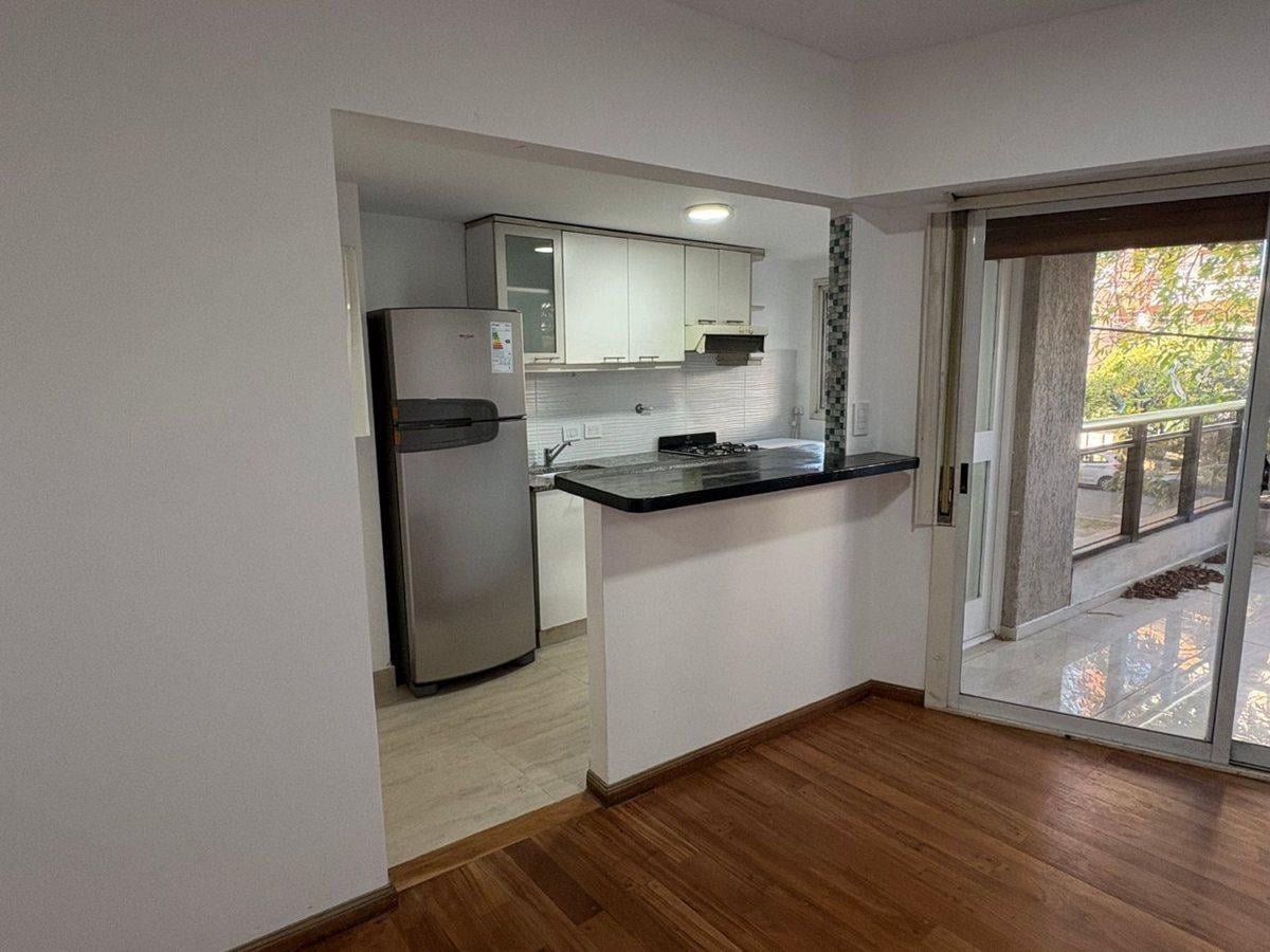 Foto de DEPARTAMENTO VENTA LA PLATA 2 DORMITORIOS COCHERA, imagen 4
