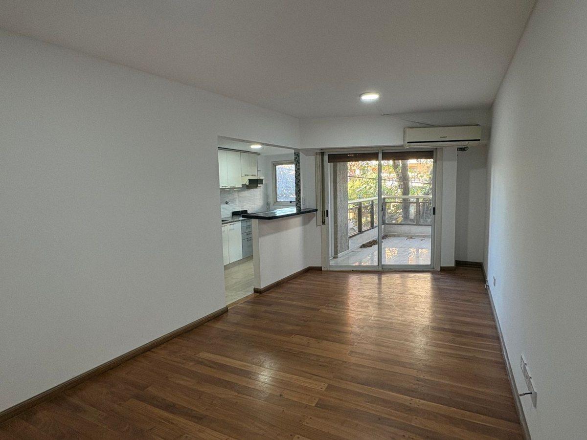 Foto de DEPARTAMENTO VENTA LA PLATA 2 DORMITORIOS COCHERA, imagen 1