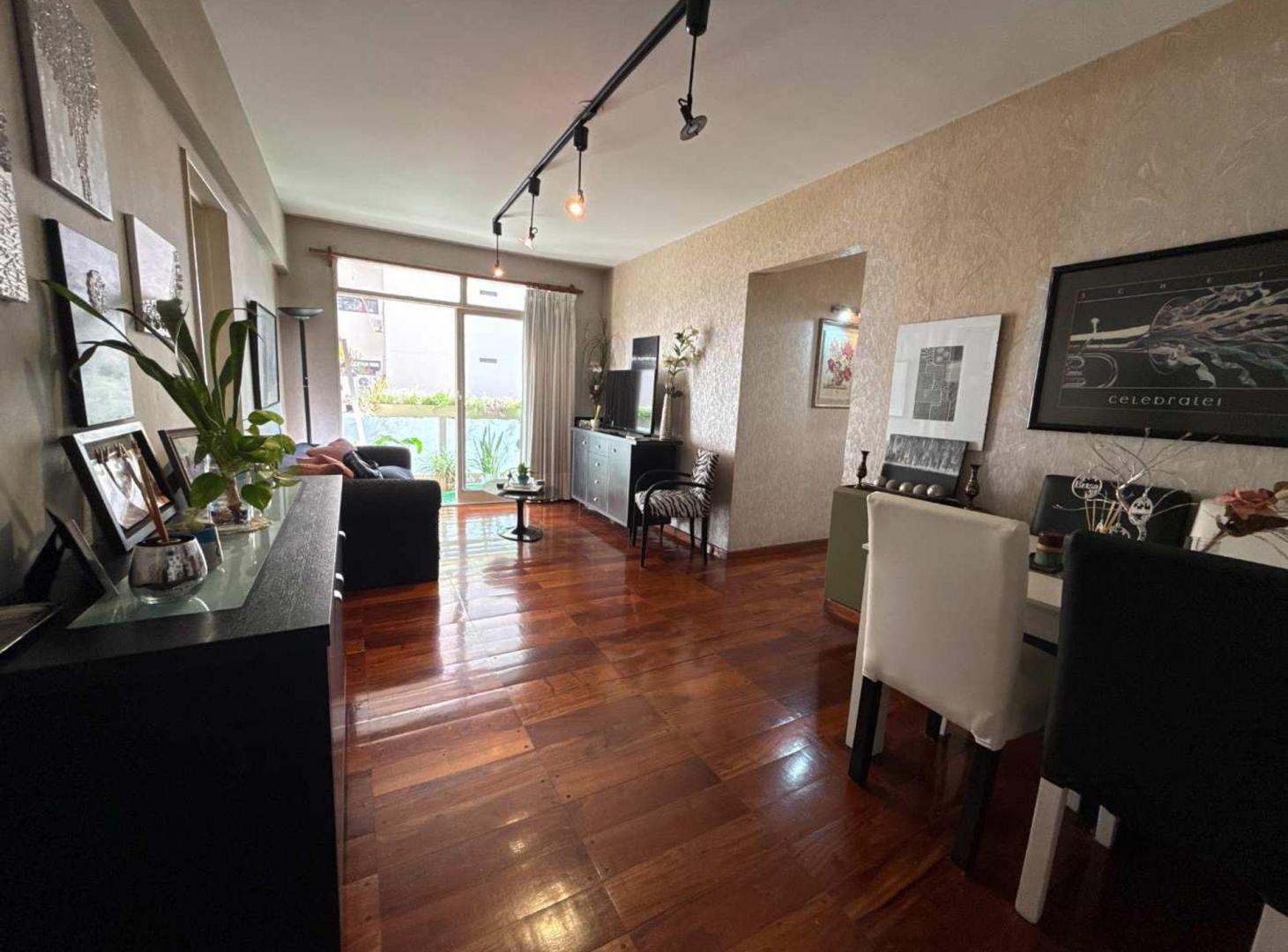 Foto de DEPARTAMENTO EN VENTA CABALLITO APTO CREDITO, imagen 2