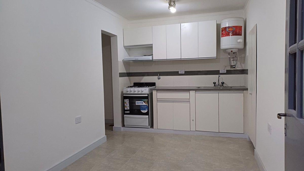 Foto de DEPARTAMENTO EN VENTA AL FRENTE LOS HORNOS, imagen 5