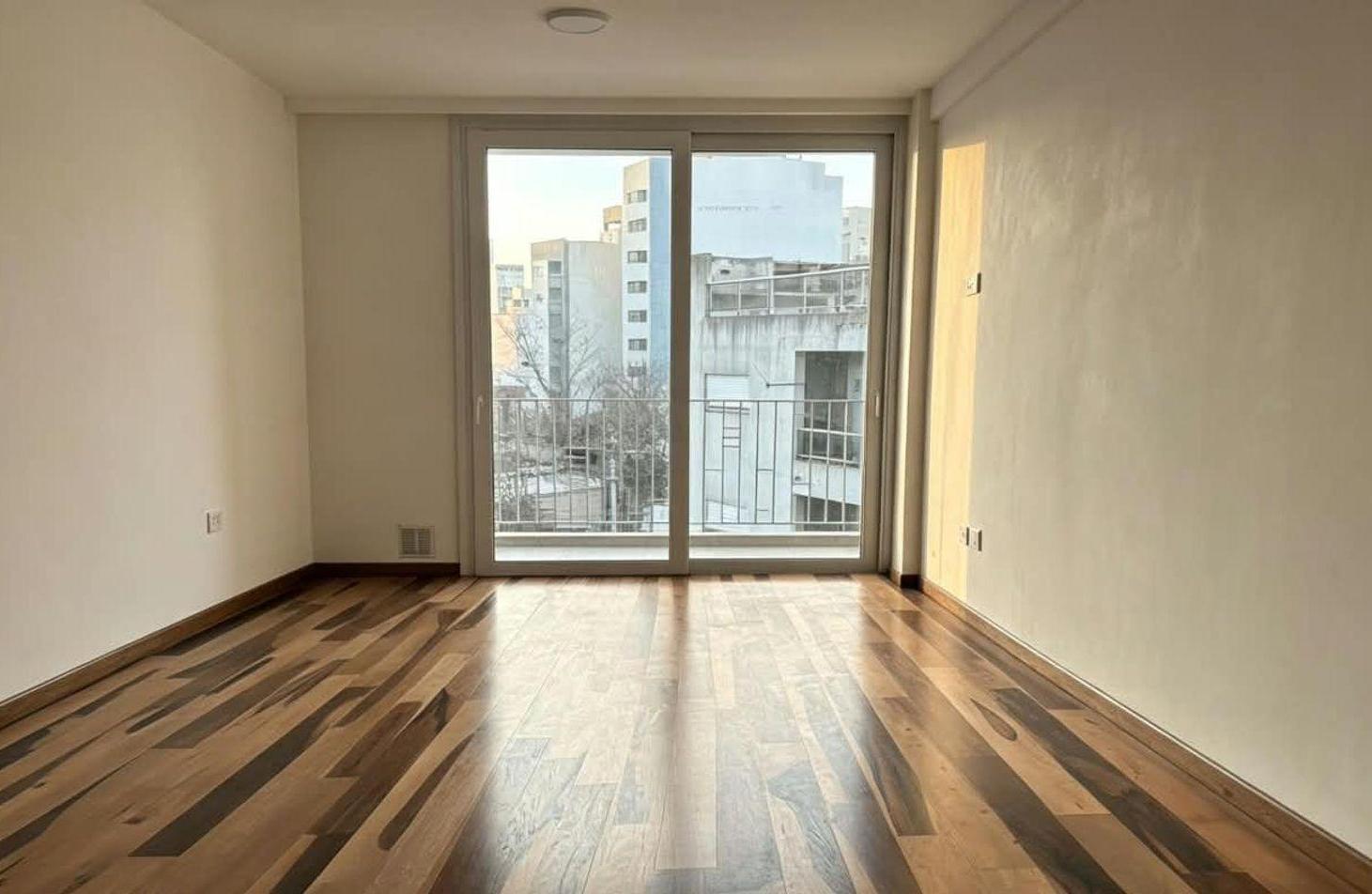Foto de MONOAMBIENTE EN ALQUILER LA PLATA BARRIO NORTE, imagen 1