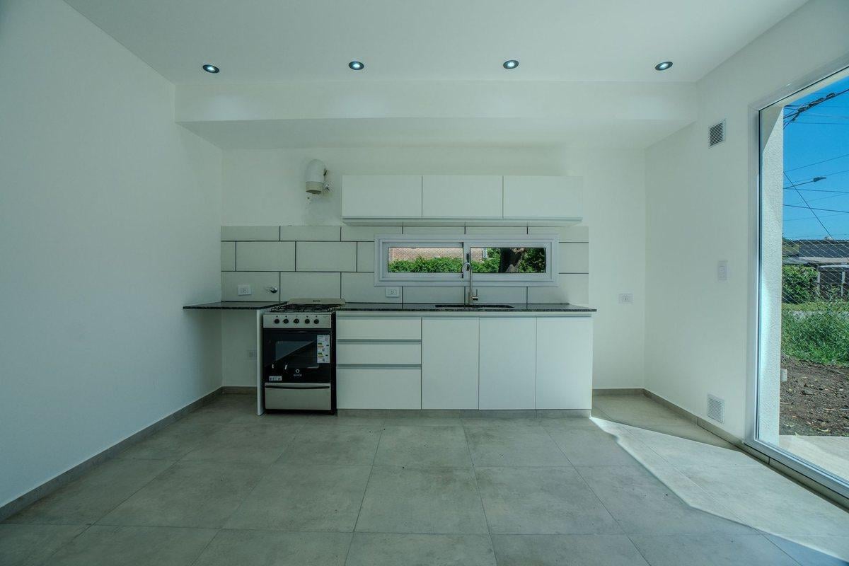 Foto de Casa en venta City Bell. 3 dormitorios, a estrenar, imagen 5