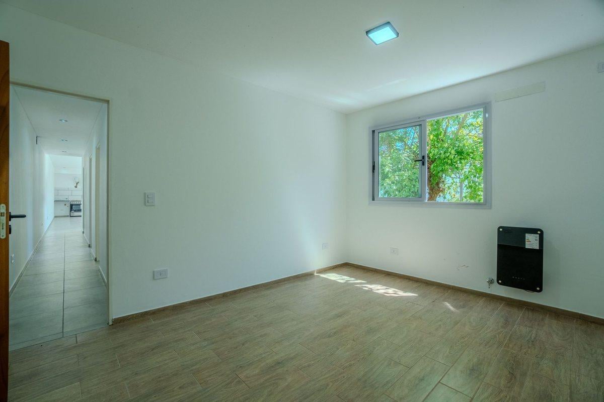 Foto de Casa en venta City Bell. 3 dormitorios, a estrenar, imagen 2