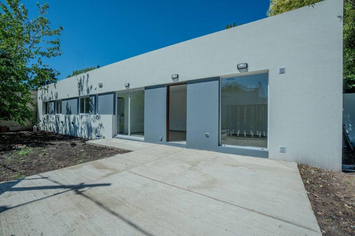 Foto de Casa en venta City Bell. 3 dormitorios, a estrenar, imagen 3