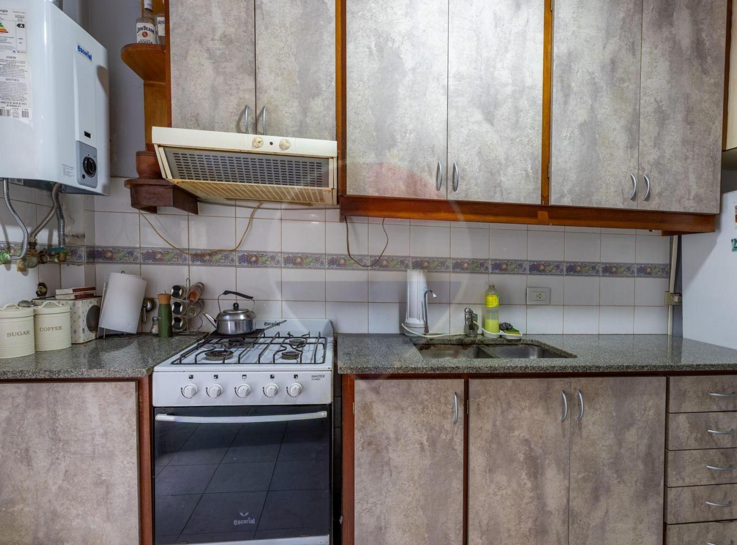 Foto de PH VENTA LA PLATA 1 DORMITORIO COCHERA PATIO, imagen 4