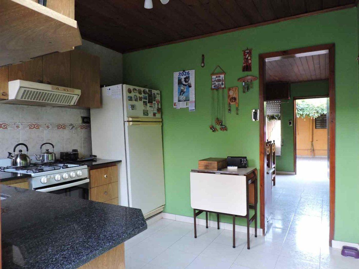 Foto de CASA EN VENTA LA PLATA PATIO, imagen 2