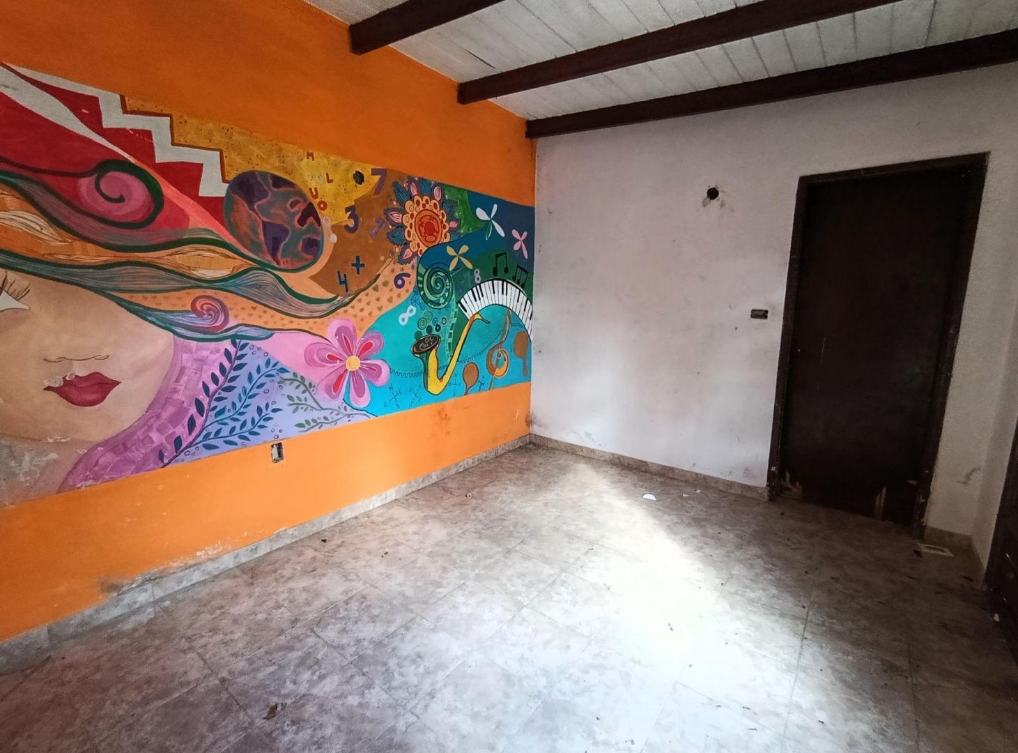 Foto de CASA EN VENTA EN BERISSO A RECICLAR, imagen 1