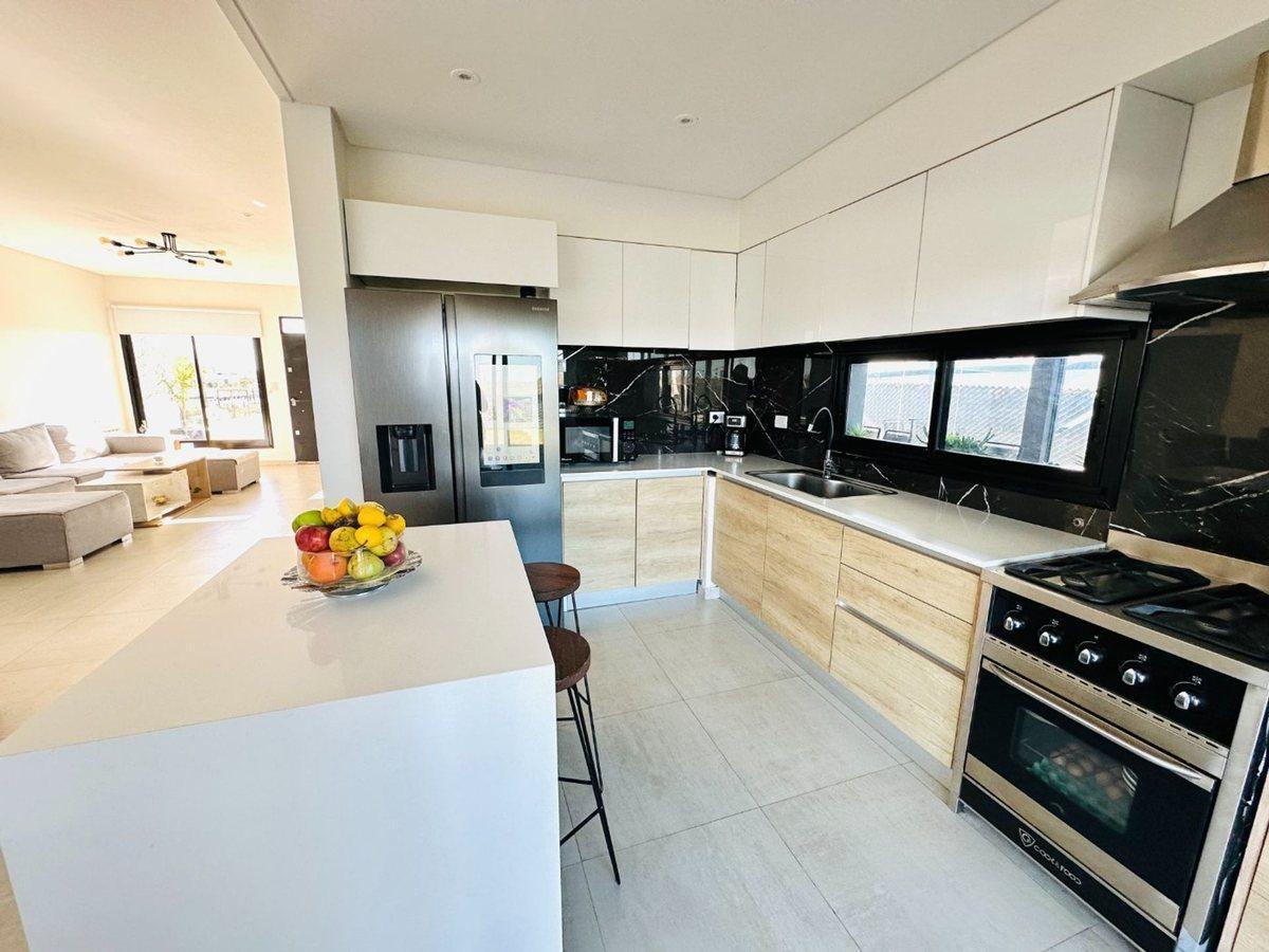 Foto de CASA EN VENTA BARRIO PRIVADO MAGALLANES, HUDSON, imagen 2