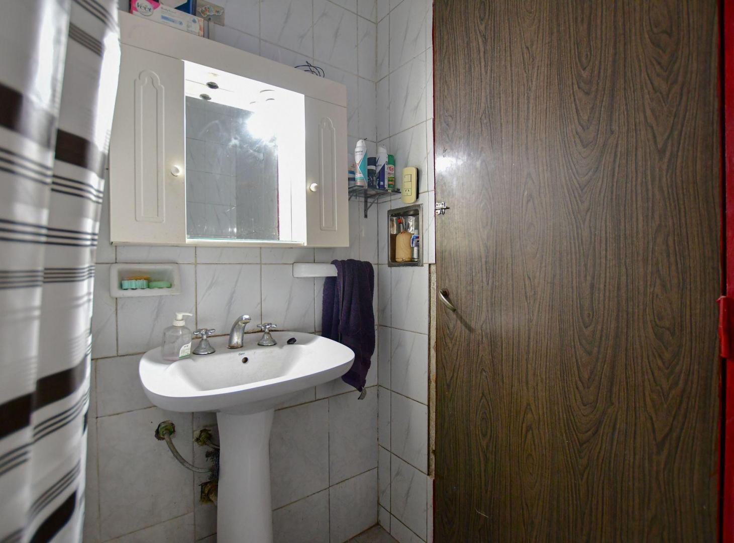 Foto de CASA VENTA LA PLATA 3 DORMITORIOS QUINCHO PATIO, imagen 4