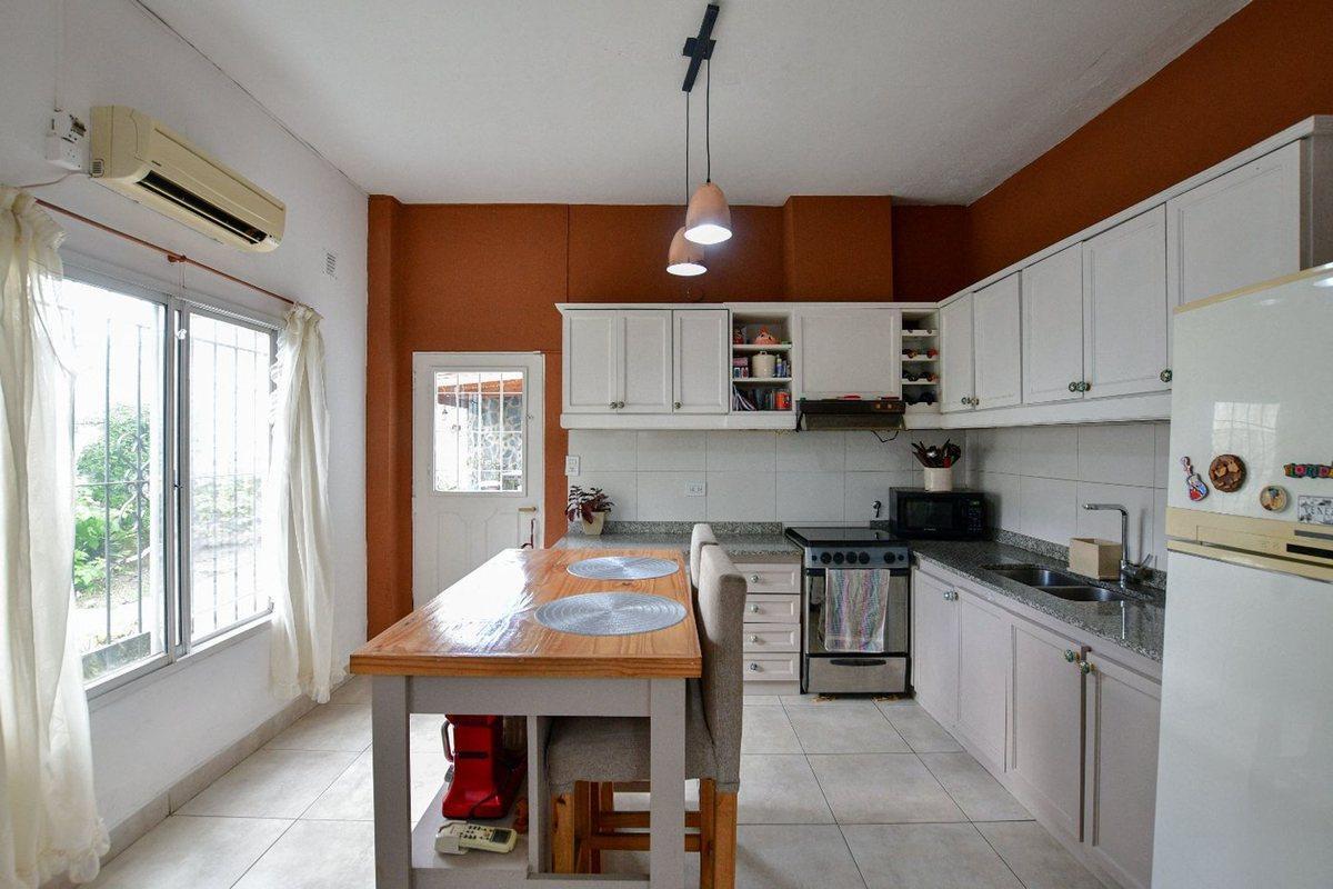 Foto de CASA EN VENTA TOLOSA LA PLATA 3 DORMITORIOS, imagen 2