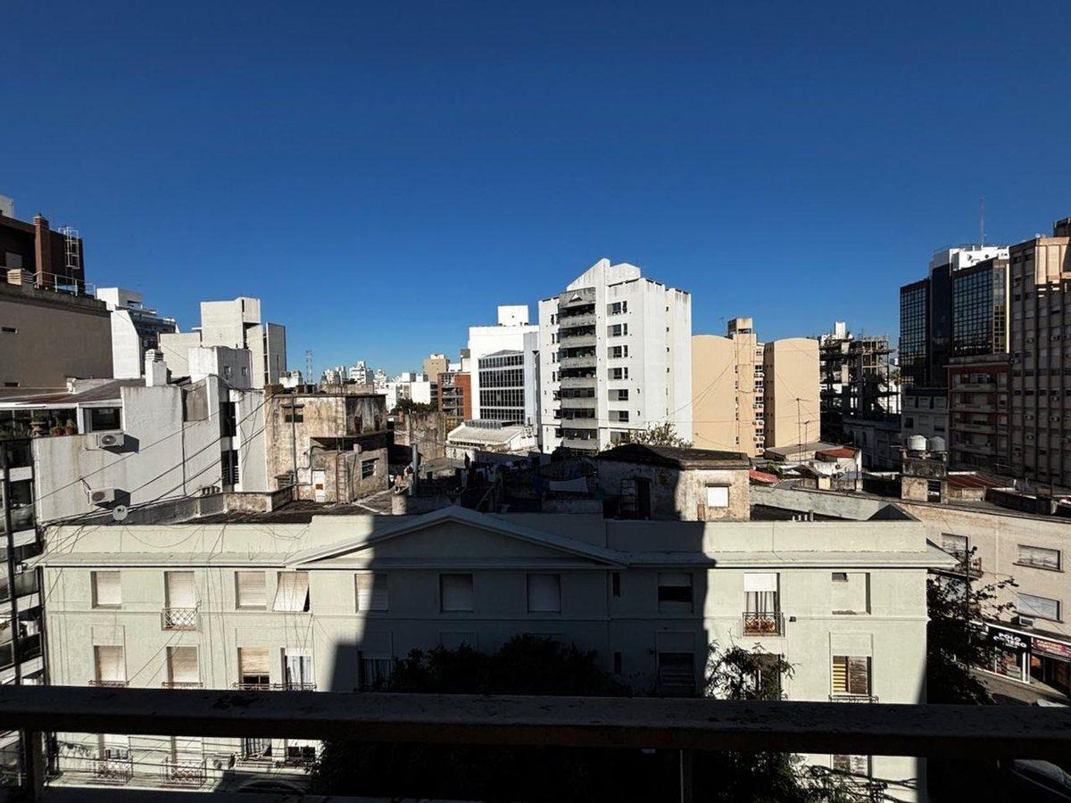 Foto de MONOAMBIENTE EN VENTA LA PLATA CENTRO FRENTE 36 M2, imagen 1