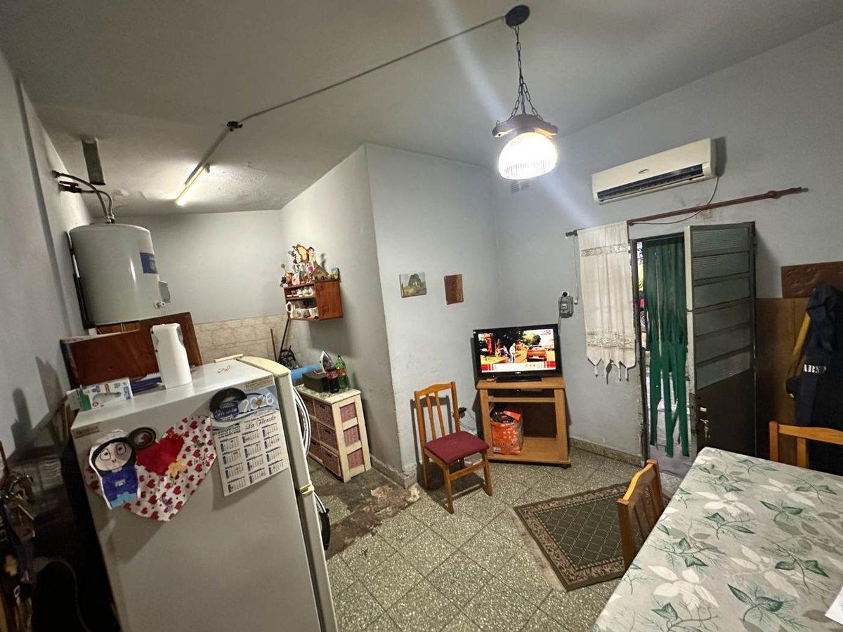 Foto de VIVIENDA MULTIFLIAR EN VENTA FLORENCIO VARELA, imagen 5