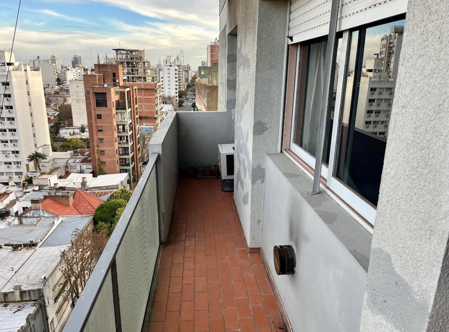 Foto de DEPARTAMENTO VENTA LA PLATA 2 DORMITORIOS COCHERA, imagen 1