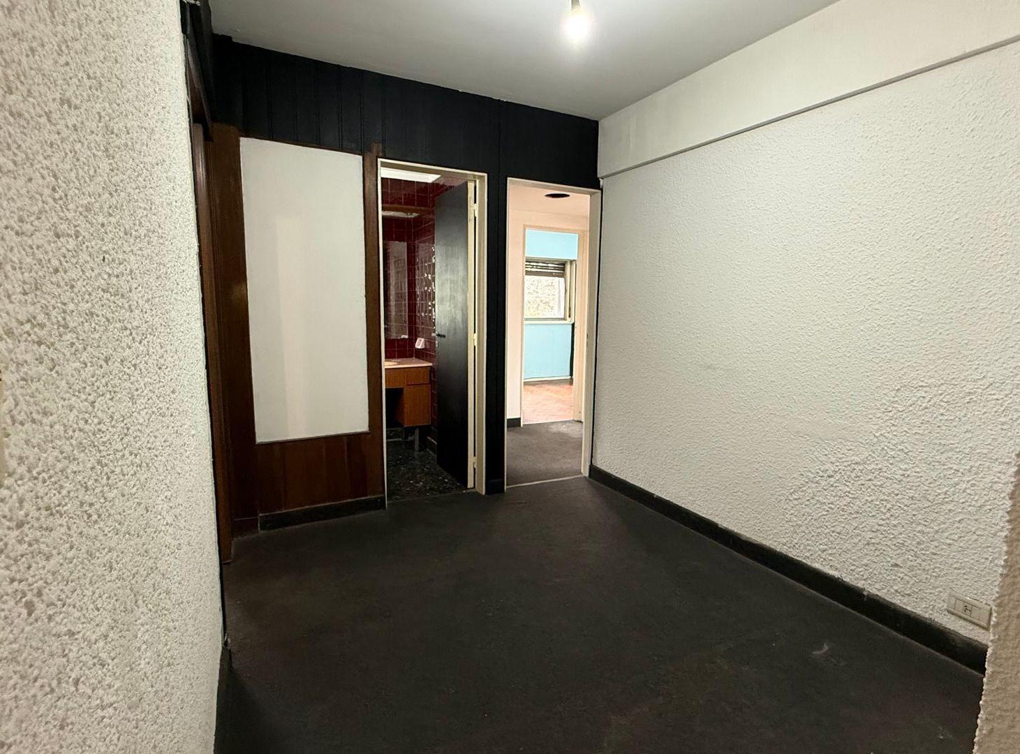 Foto de DEPARTAMENTO EN VENTA POMPEYA 5 AMBIENTES, imagen 2
