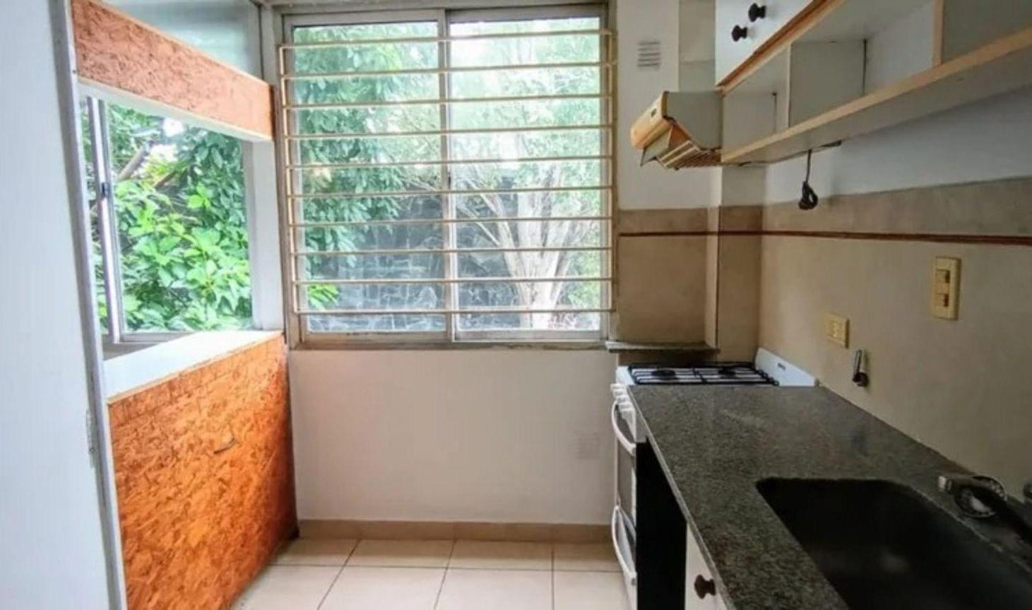 Foto de DEPARTAMENTO VENTA LA PLATA 1 DORMITORIO Y COCHERA, imagen 3