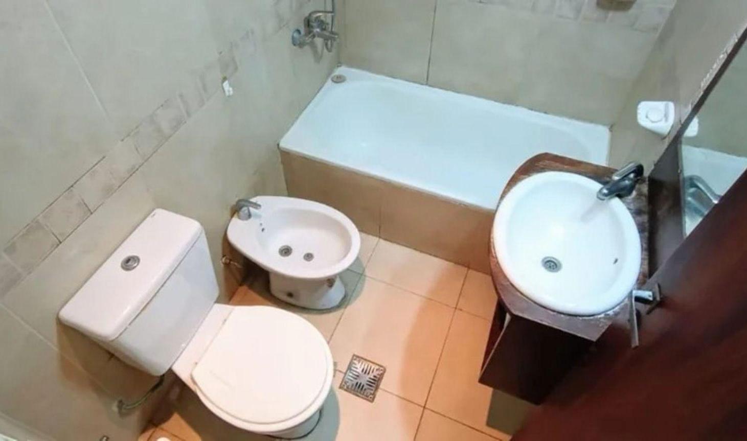 Foto de DEPARTAMENTO VENTA LA PLATA 1 DORMITORIO Y COCHERA, imagen 4
